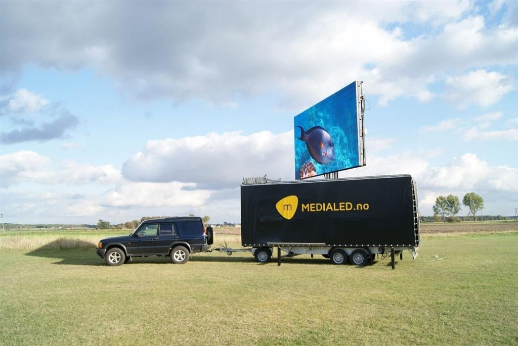 Medialed Trailer 1 - 15,5m2 (5,38 x 2,88) - 16:9 - 12/6mm Pitch