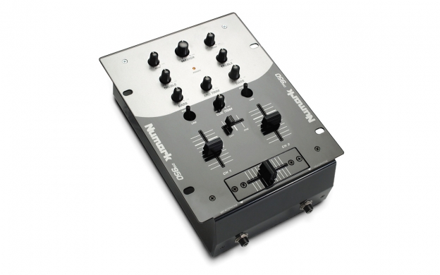 Numark DM950